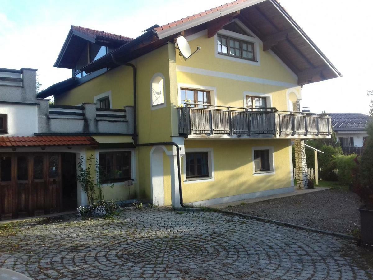 Ferienwohnung Wiesmühlstrasse Henndorf am Wallersee Exterior foto